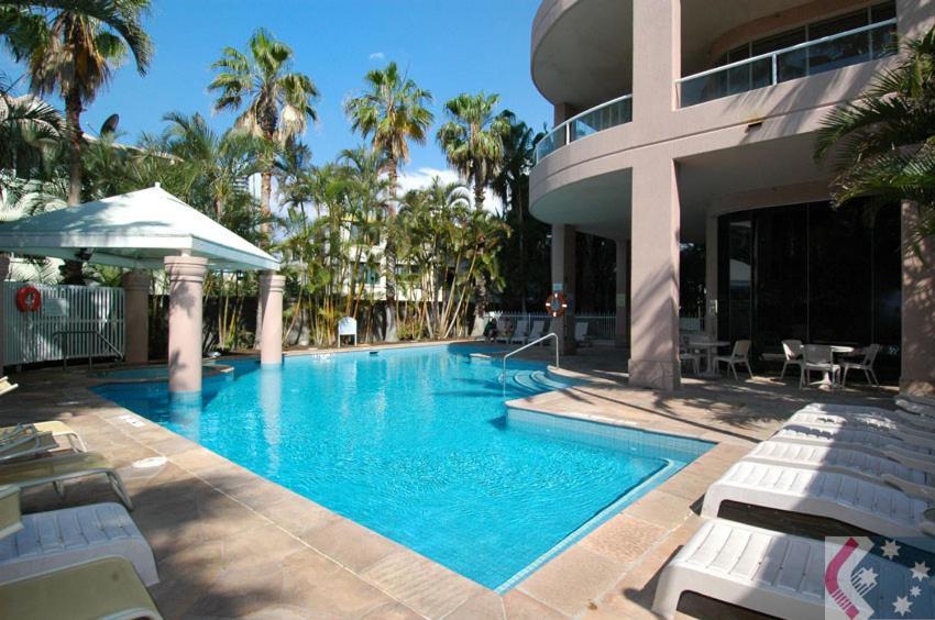 Deluxe Private Apartment And Studio - Ocean Views Gold Coast Bagian luar foto