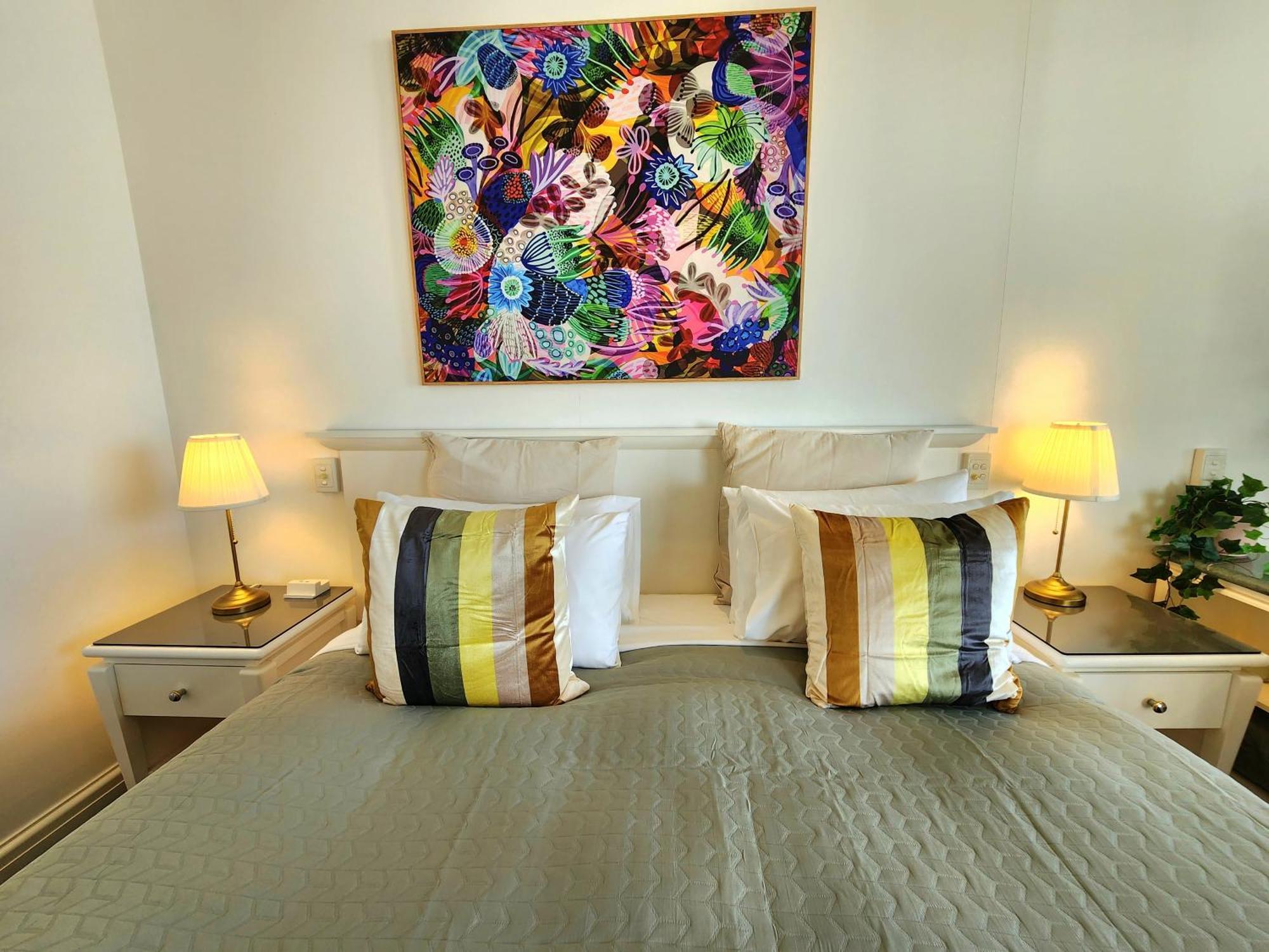 Deluxe Private Apartment And Studio - Ocean Views Gold Coast Bagian luar foto